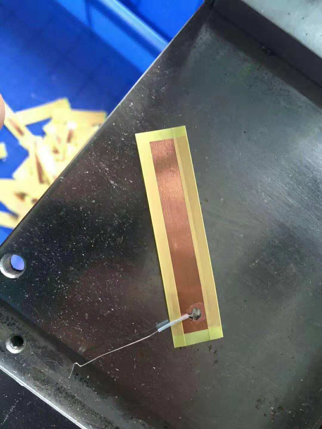 代理銅箔背膠、銅箔焊引線、銅箔穿套管、銅箔貼焊點、銅箔焊線、銅箔裁切等代加工工序